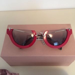 Miu Miu nwt red cat eye collectors sunglasses rare